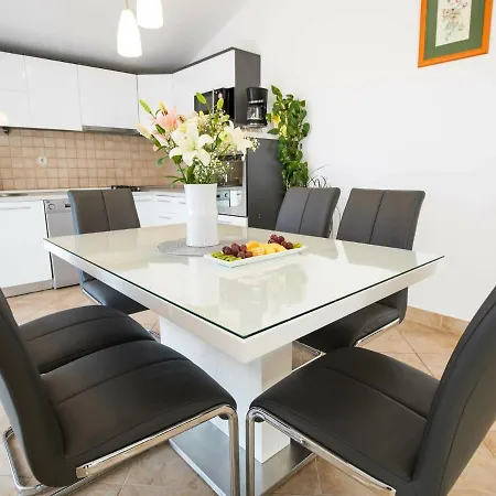 Holiday Maroko Ferienhaus Galovac (Zadar)